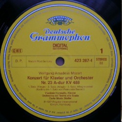 Horowitz Plays Mozart: Piano Concerto No. 23 K. 488/Piano Sonata K. 333, Orch. Teatro Alla Scala, Giulini, LP, DG 028942328716