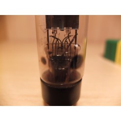 Mullard UK ECC33 base stretta, valvola premplificatrice selezionata