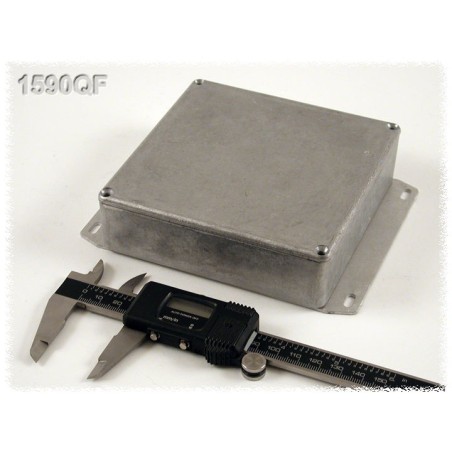 Hammond 1590QF