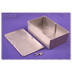 Hammond 1590DE