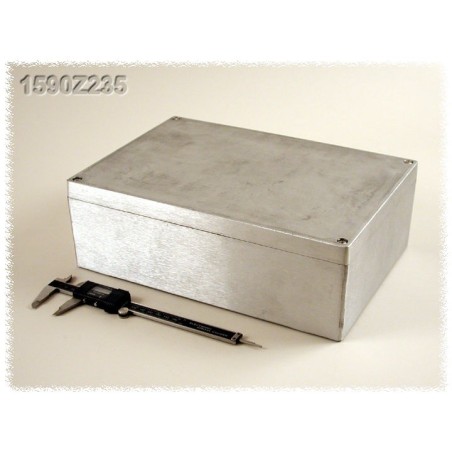 Hammond 1590Z235